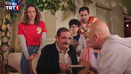 Hayatımın Neşesi 14. Bölüm | Mehmet Bey Taşınma Kararından Vazgeçecek Mi?