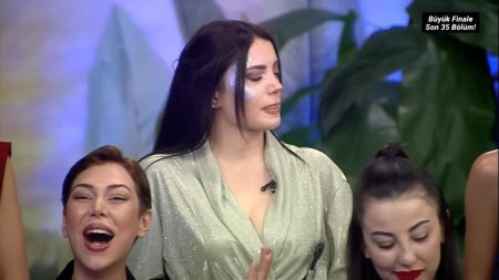 Kısmetse Olur: Aşkın Gücü 210. Bölüm - Para Denilince Aşkın Gücü Yalan