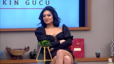 Kısmetse Olur: Aşkın Gücü 113. Bölüm - Eslem İkinci Kez Kısmetini Aramaya Geldi!