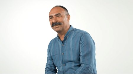 Taş Kağıt Makas Dizisinin Uğur'u Ali Çoban Sizden Gelen Soruları Cevaplıyor!