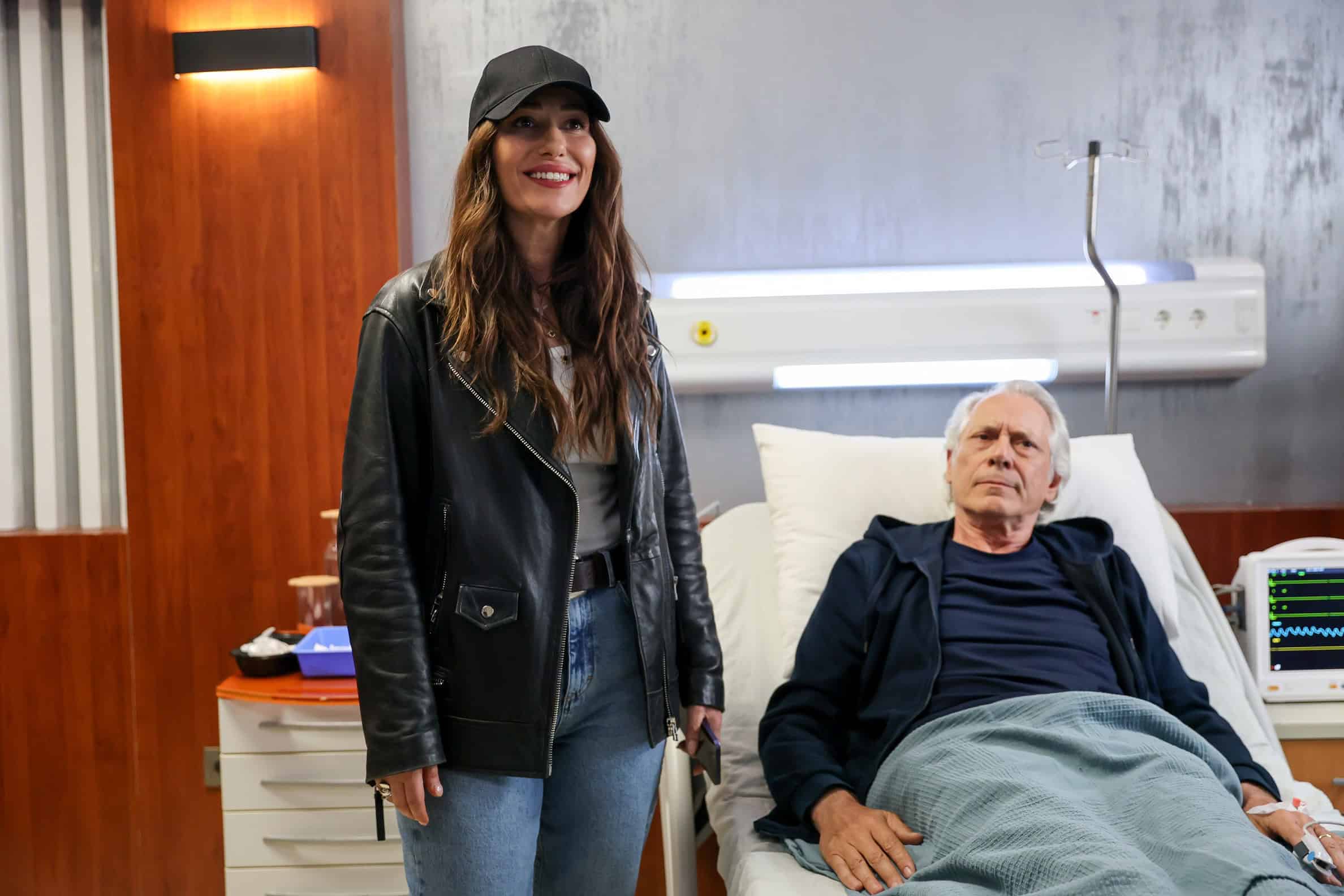 Bahar: Kalbini Dinlemeye Var Mısın?’ının yeni bölümünde sürpriz isimler izleyiciyle buluşmaya hazırlanıyor! Bahar: Kalbini Dinlemeye Var Mısın?’ının yeni bölümünde sürpriz isimler izleyiciyle buluşmaya hazırlanıyor!