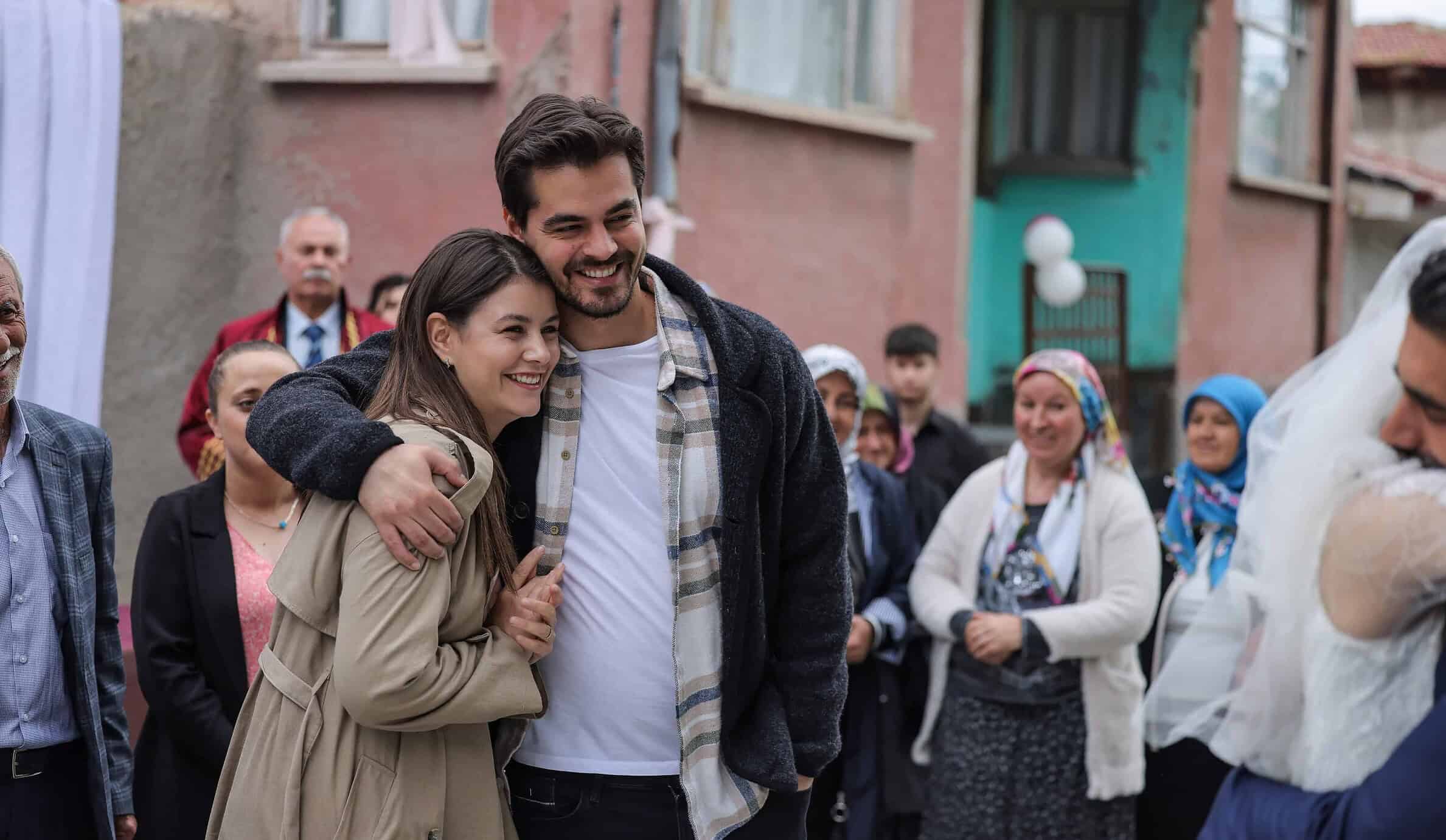 ÖZEL HABER – Gönül Dağı setinden korkutan haber! Berk Atan kaza geçirdi! ÖZEL HABER – Gönül Dağı setinden korkutan haber! Berk Atan kaza geçirdi!