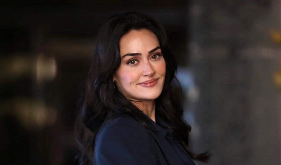 Esra Bilgiç’in yeni adresi belli oldu! Maestro dizisiyle bomba gibi dönüyor!