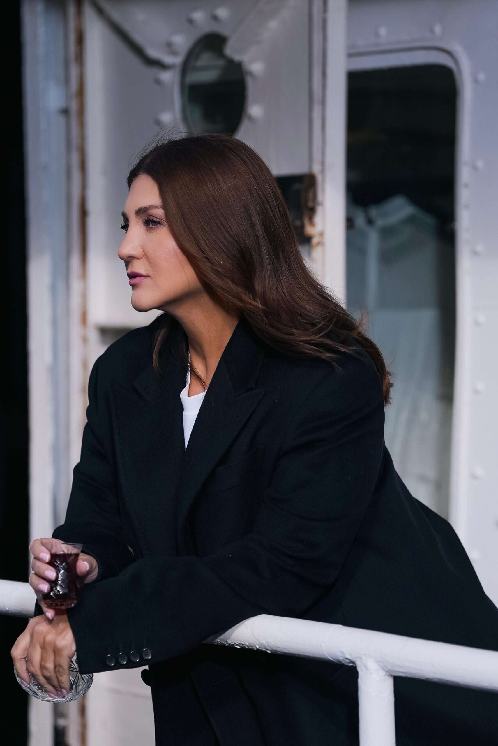 Sibel Can “Pes” parçasını müzikseverler ile buluşturdu!