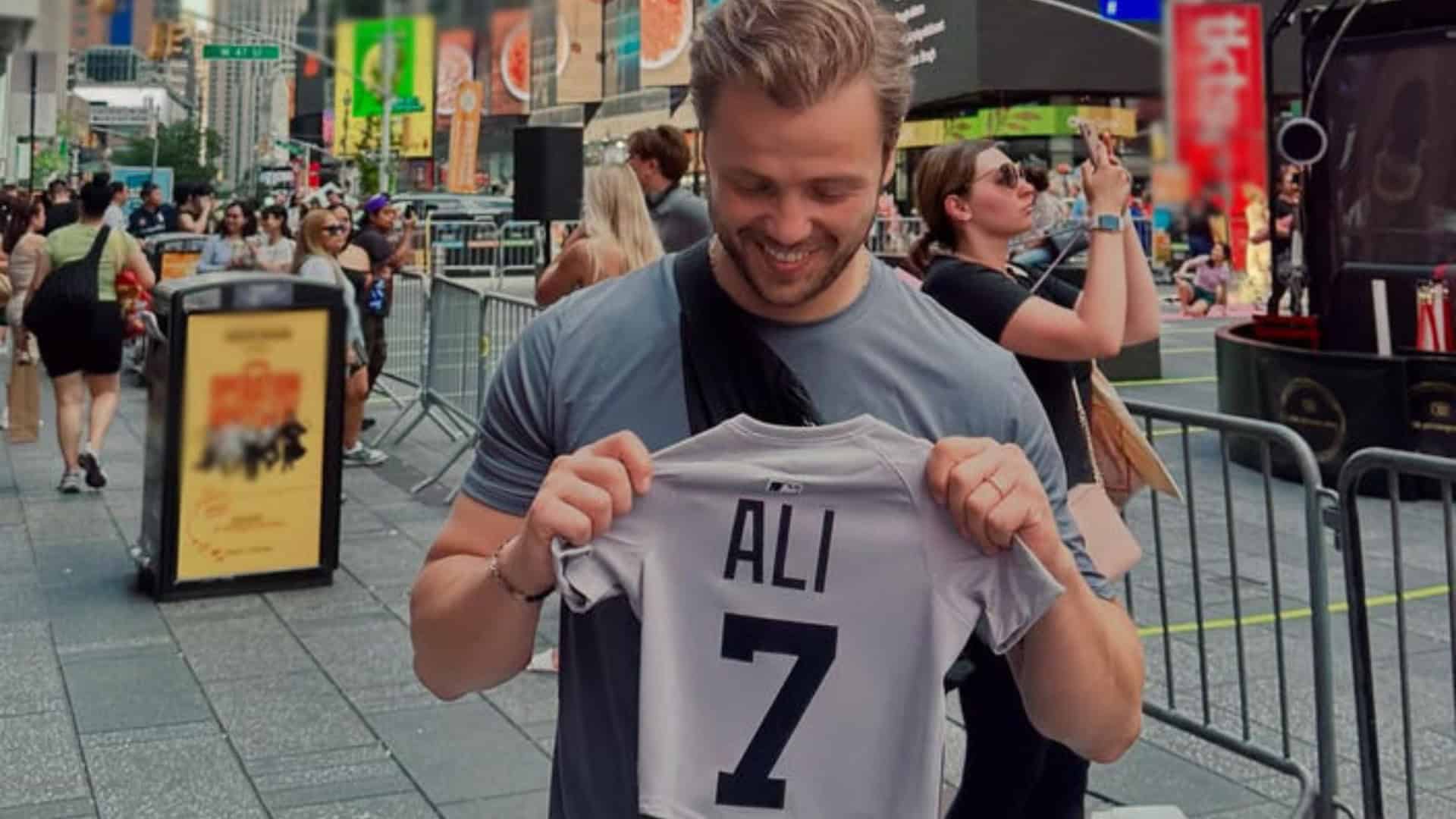 Tolga Sarıtaş, oğlunun adını açıkladı!