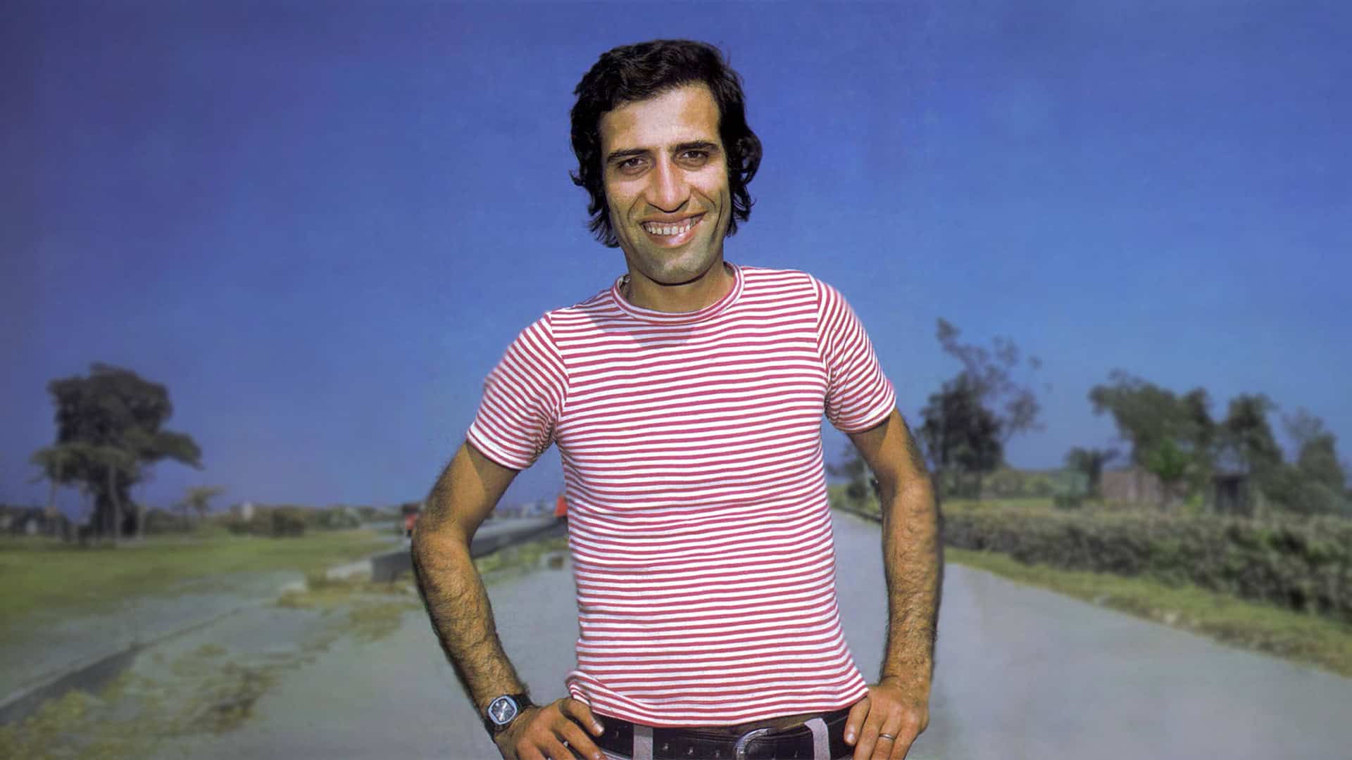 Kemal Sunal vefatının 25’inci yılında mezarı başında anıldı! Kemal Sunal vefatının 25’inci yılında mezarı başında anıldı!