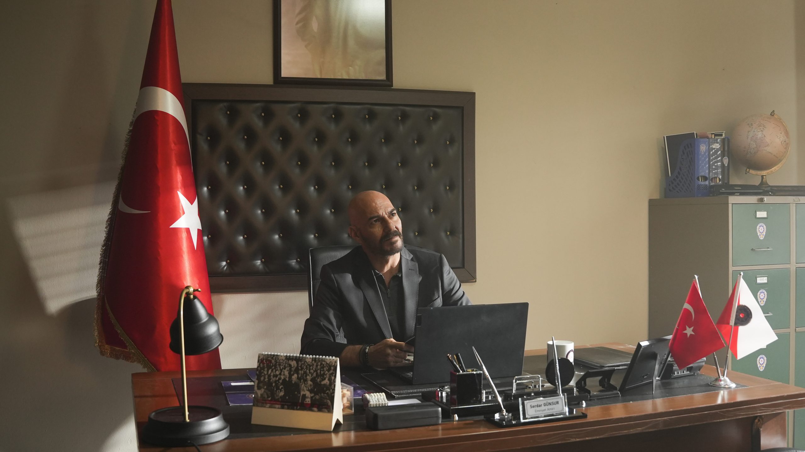 Eşref Rüya’nın Serdar Amir’i Umut Karadağ: “Sette Samimiyet ve Sıcaklık Hakim!”