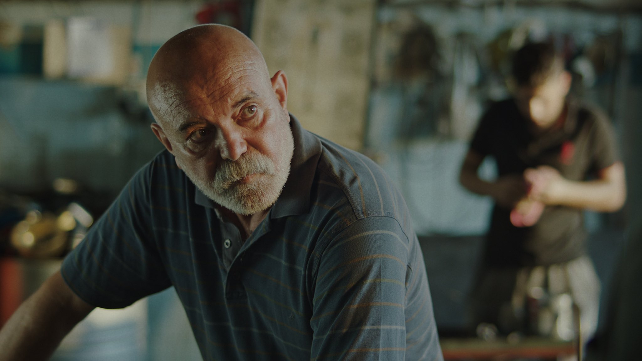Mert Ramazan Demir’in Başrolünde “Metruk Adam” Netflix’te!