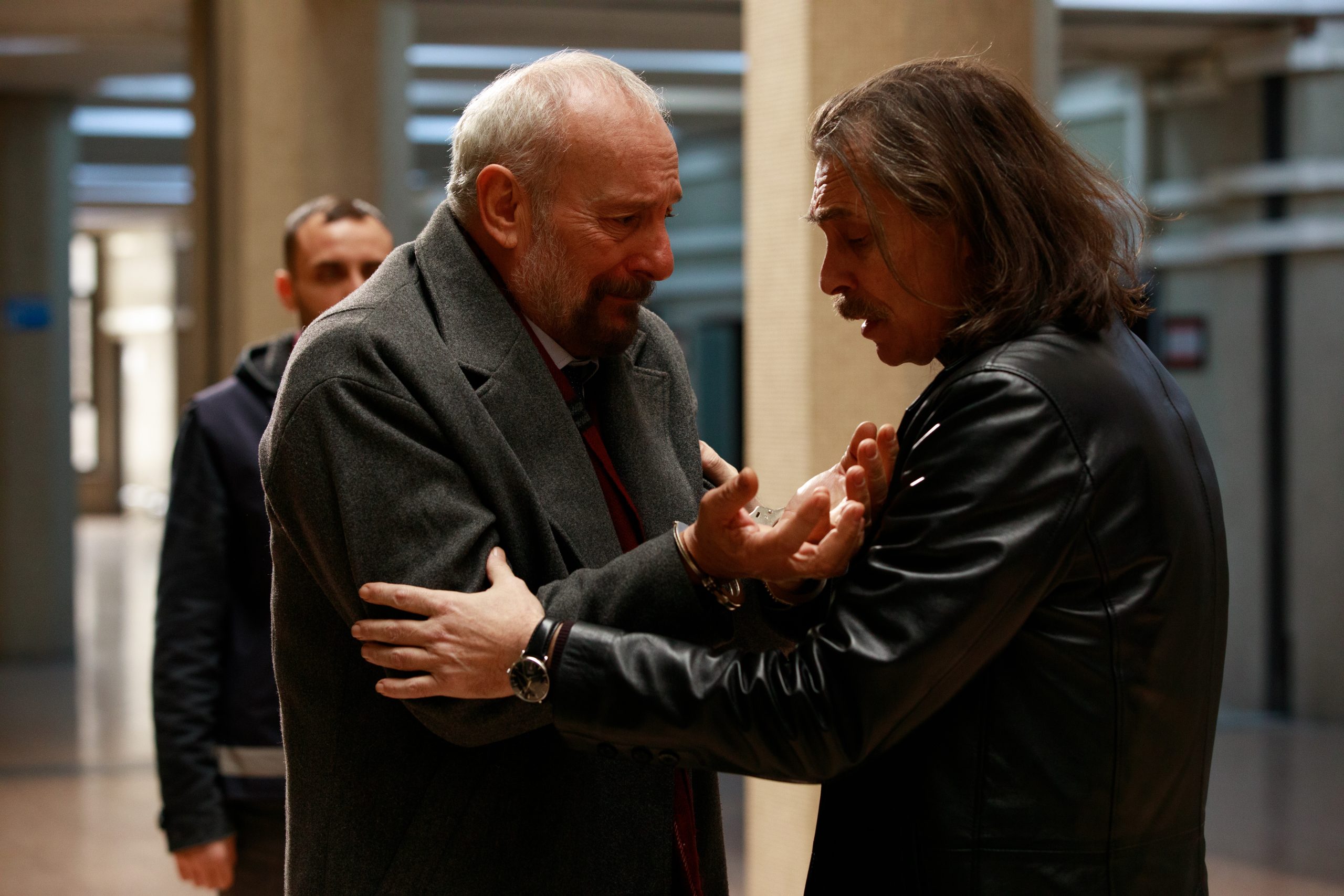 HBO Max’te Büyük Bekleyiş Son Buldu: Çekiç ve Gül 3. Sezon 2. Bölüm Yayında