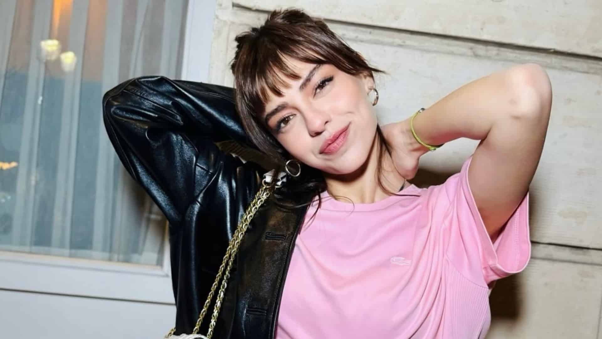 Aslıhan Malbora “Eşyanın Tabiatı” ile sahneye çıkıyor!