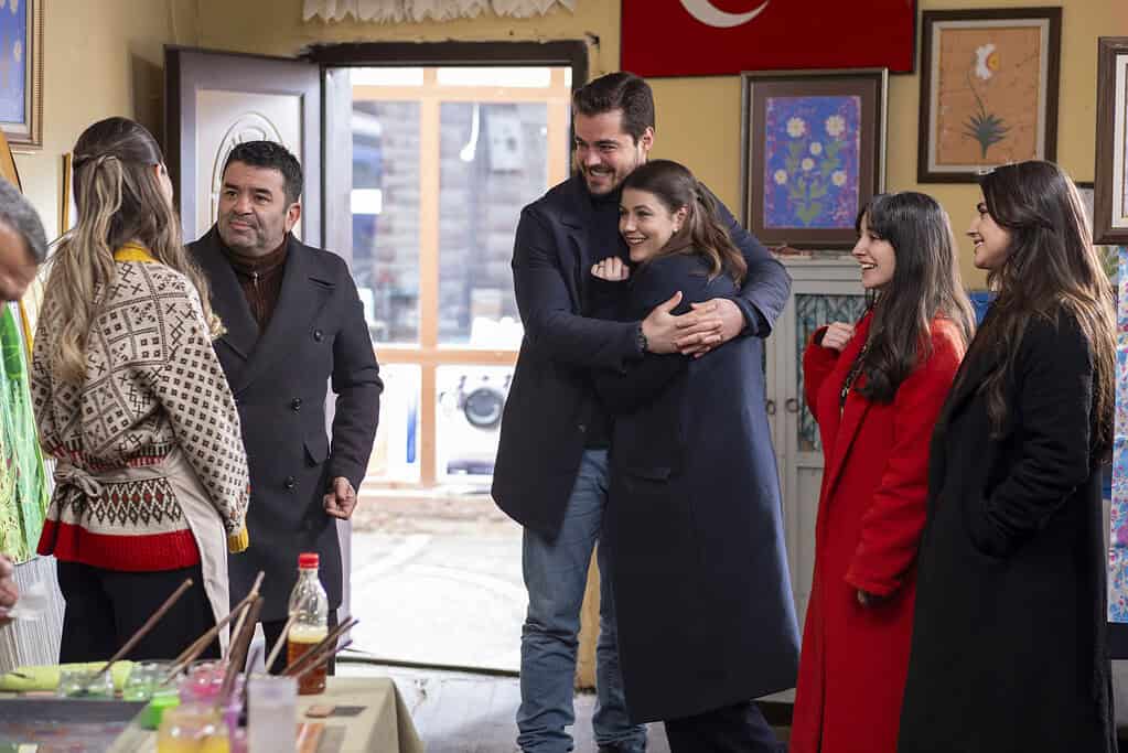 Gönül Dağı 208. Bölümde Karınca baba yıllar sonra torununa kavuştu! Taner, Selma'nın gönlünü aldı!