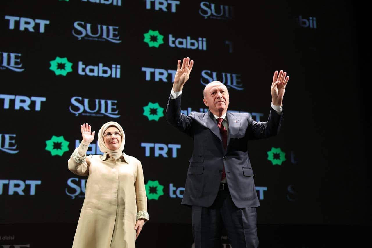 tabiinin Yeni Orijinal Dizisi Sule Senin Hikayen Gorkemli Bir Galayla Izleyiciyle Bulustu