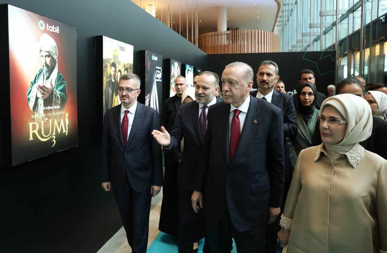 tabiinin Yeni Orijinal Dizisi Sule Senin Hikayen Gorkemli Bir Galayla Izleyiciyle Bulustu3