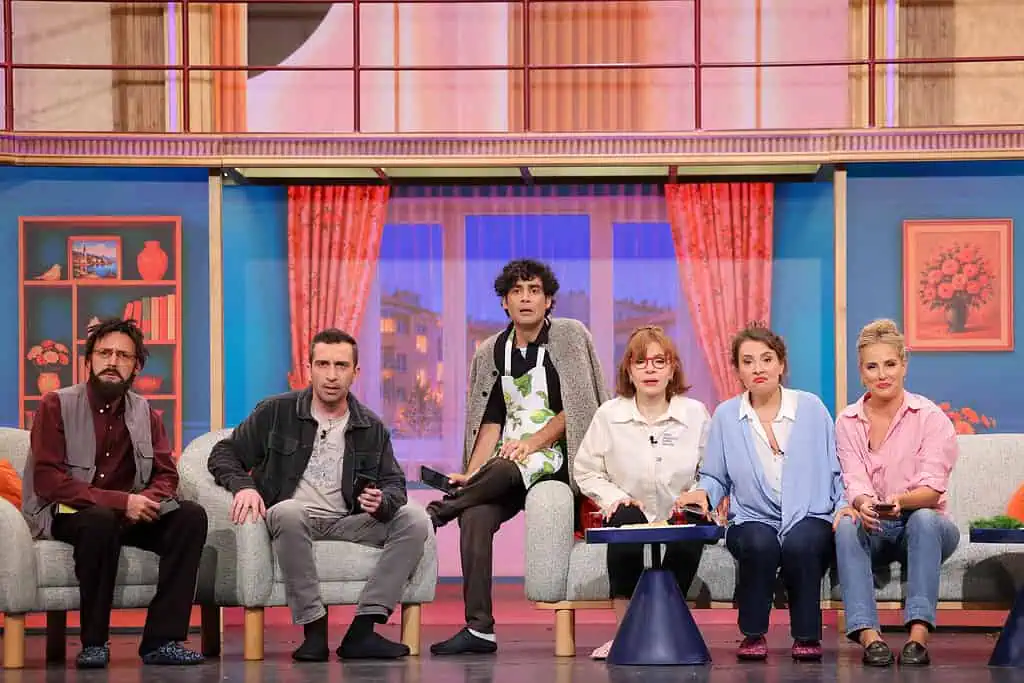 Güldür Güldür Show cumartesi akşamı on dördüncü sezonuyla ekrana geliyor!
