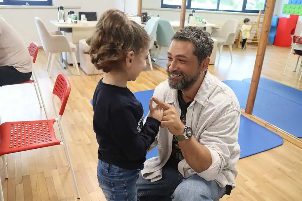 Onur Tuna’dan 6 Ekim Dünya Cerebral Palsy Günü’ne anlamlı katkı!
